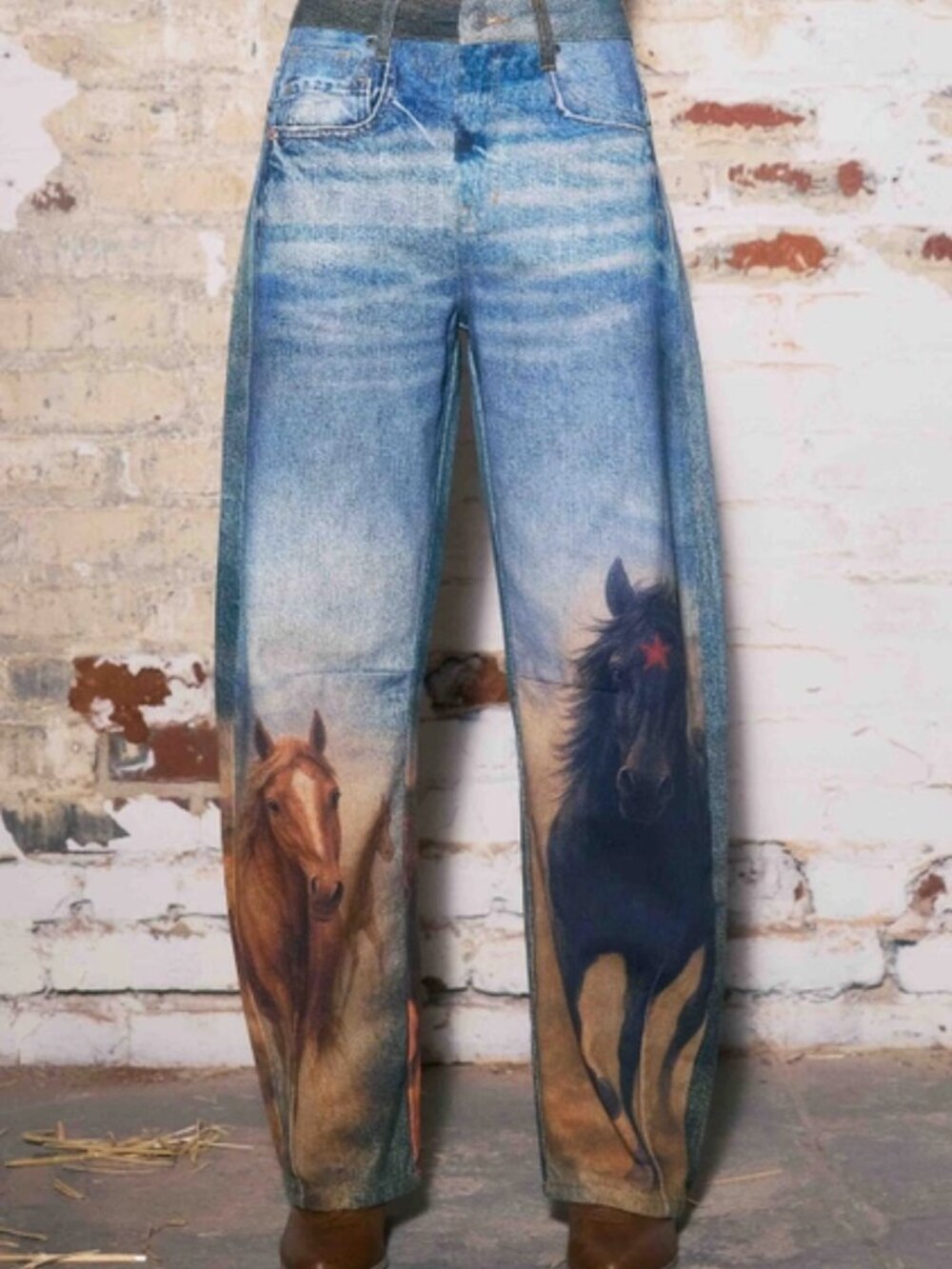 Digital Horse Print Five‑Pocket Barrel Jeans – Western‑Inspired Denim for Bold S - Picture 3 of 5